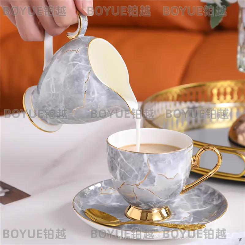 Service à café et soucoupe en  - Coffee Tea Gift Set avis et prix