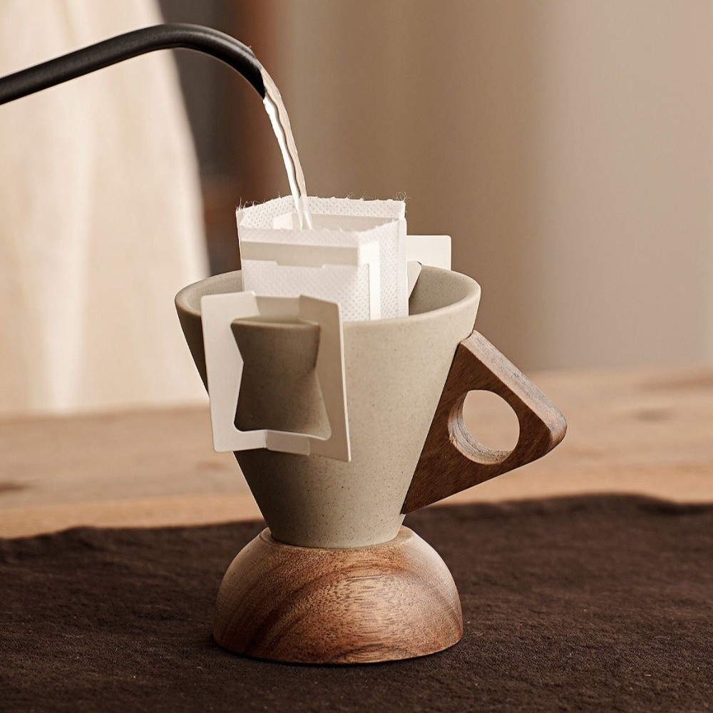 Tasse conique triangulaire en  - Coffee Tea For Me avis et prix